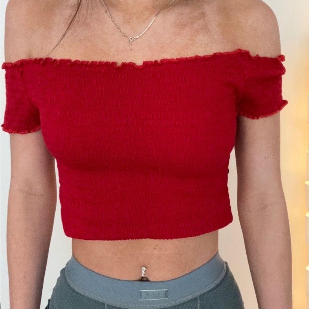 Brandy Melville crop top